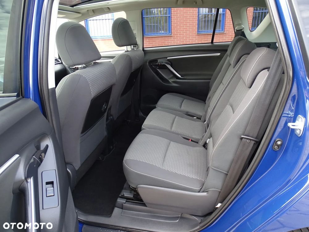 Toyota Verso 1.6 D-4D Prestige - 21