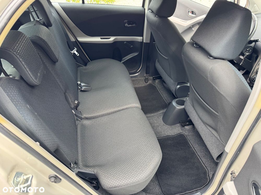 Toyota Yaris 1.33 Prestige - 22