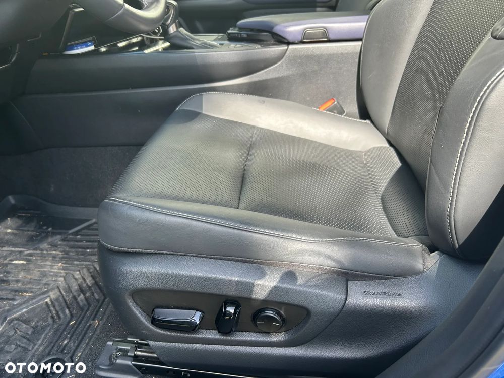 Lexus UX 250h Elegance AWD - 7