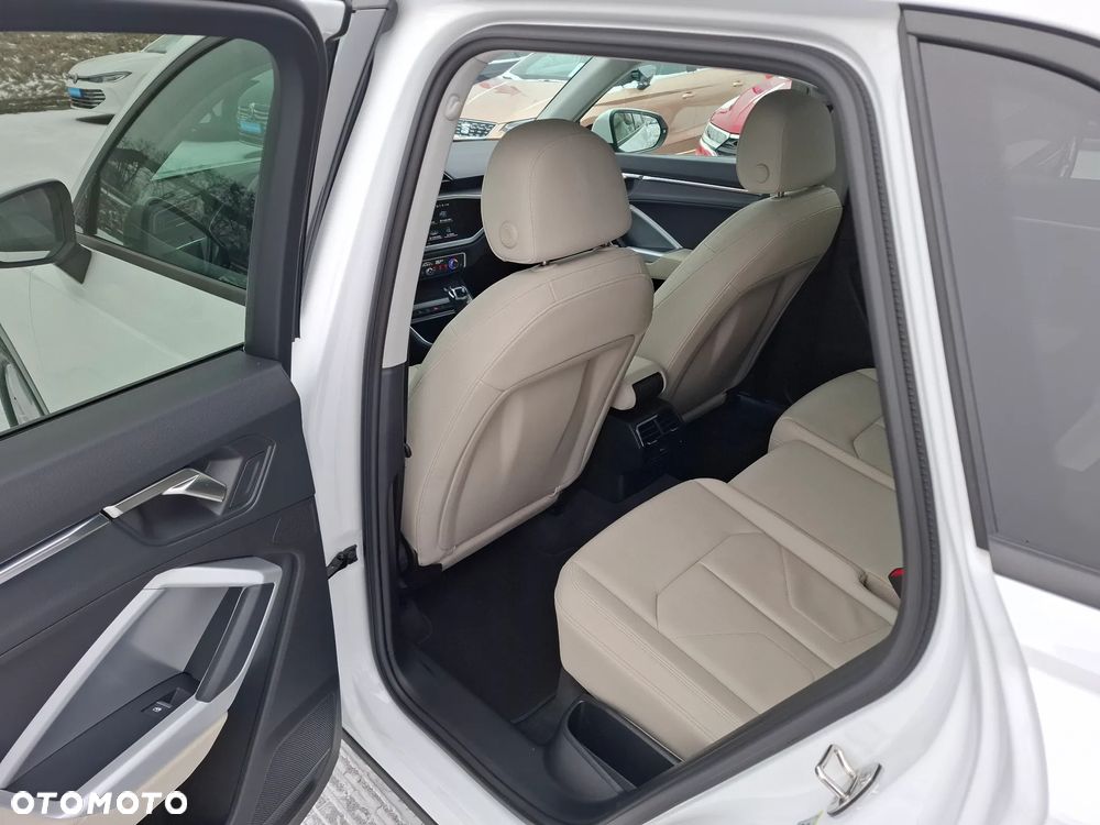 Audi Q3 35 TFSI S tronic - 7