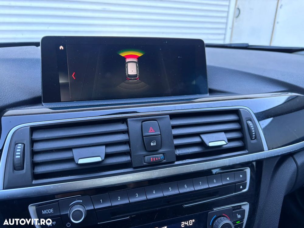 BMW Seria 3 ver-330i-xdrive-aut-advantage - 32