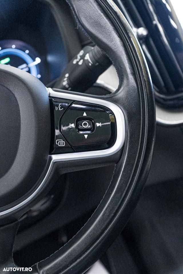 Volvo XC 60 T6 AWD Recharge Geartronic Inscription - 24