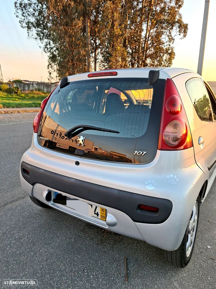 Peugeot 107 1.0 Urban - 6