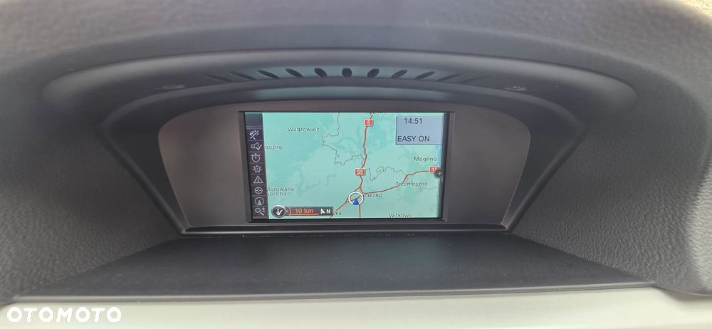 BMW Seria 3 318i Edition Exclusive - 31