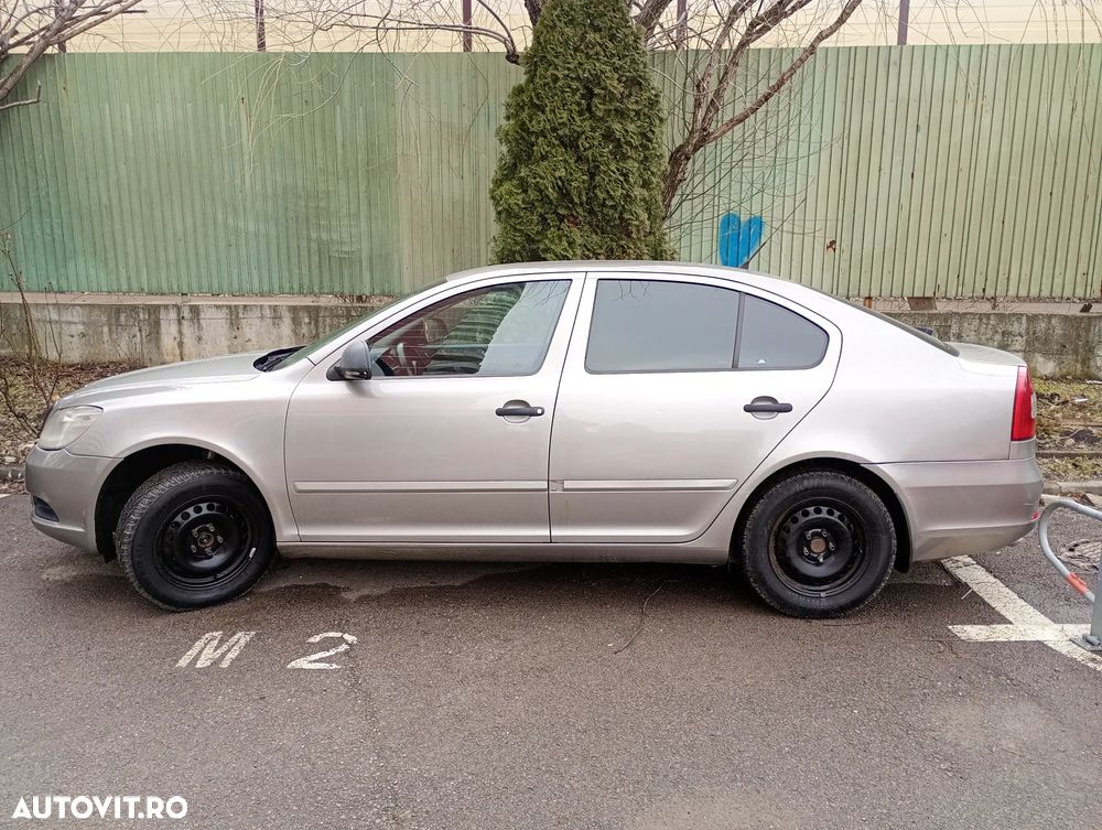 Skoda Octavia 1.6 MPI Ambiente - 7