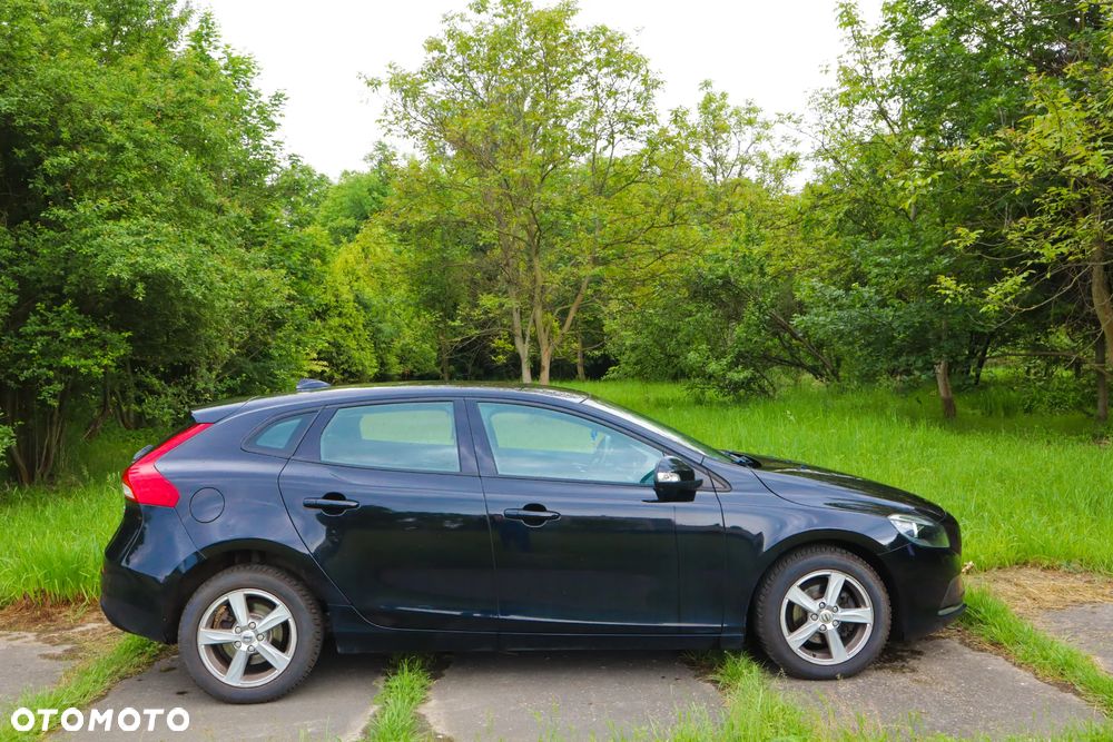 Volvo V40 D2 Kinetic - 9