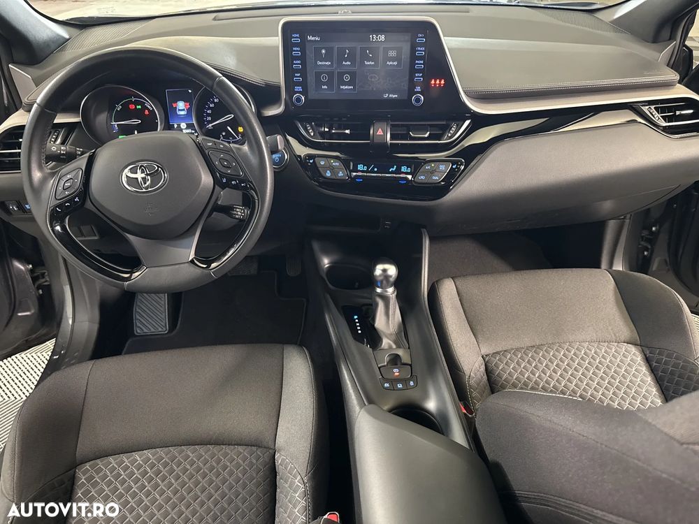 Toyota C-HR - 10
