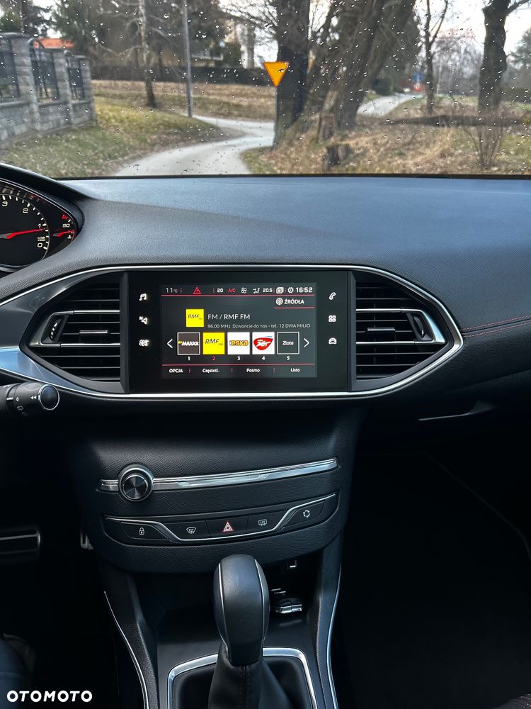 Peugeot 308 BlueHDi 120 EAT6 Stop & Start GT-Line Edition - 22