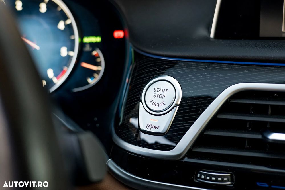 BMW Seria 7 750d xDrive - 39