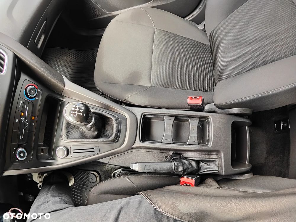 Ford Focus 1.5 TDCi Trend - 12