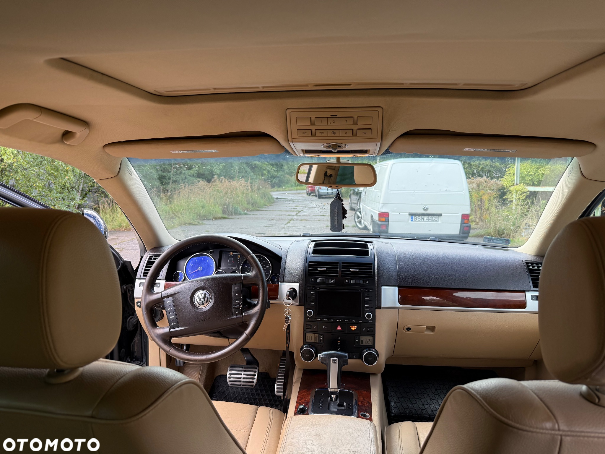 Volkswagen Touareg 4.2 V8 Automatik Individual - 12