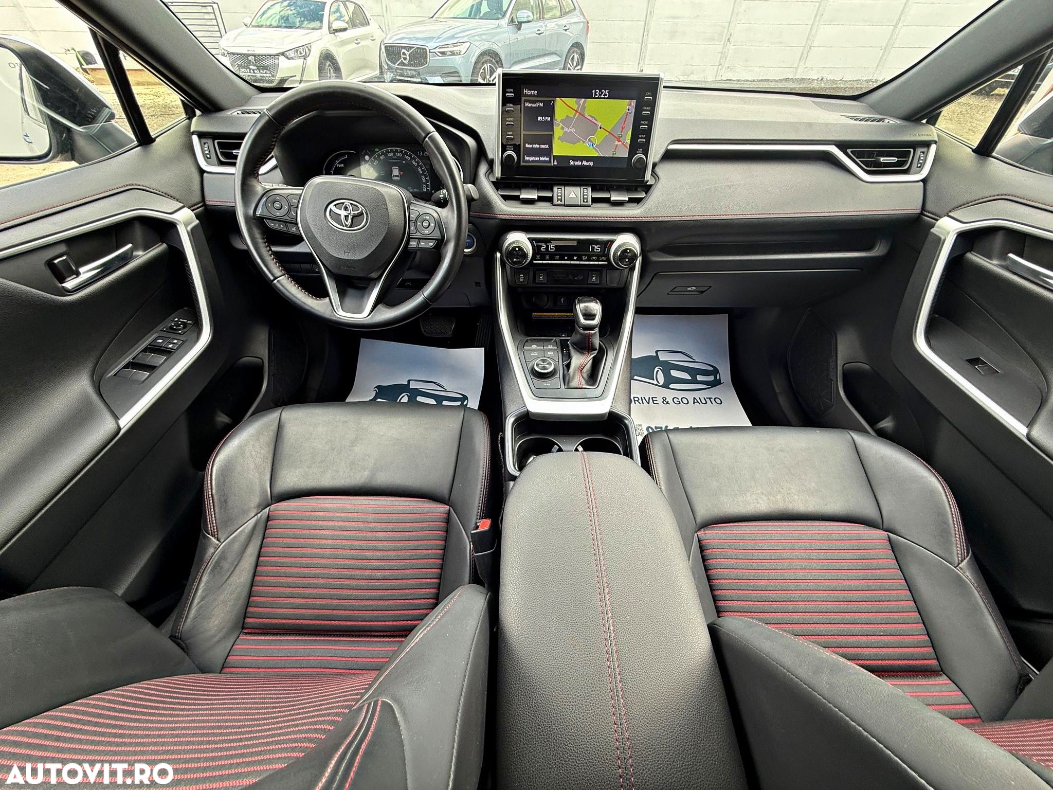 Toyota RAV4 2.5 PHEV VVT-iE 4x4 Style Bi-Tone - 9