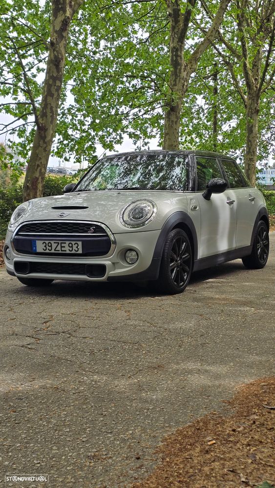 MINI 5 Portas Cooper SD - 28