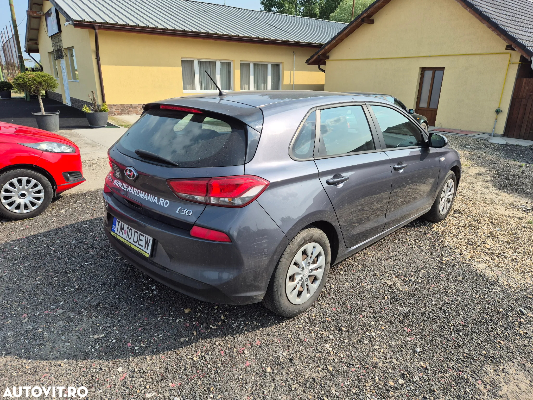 Hyundai i30 1.4 100CP 5DR M/T Classic - 12