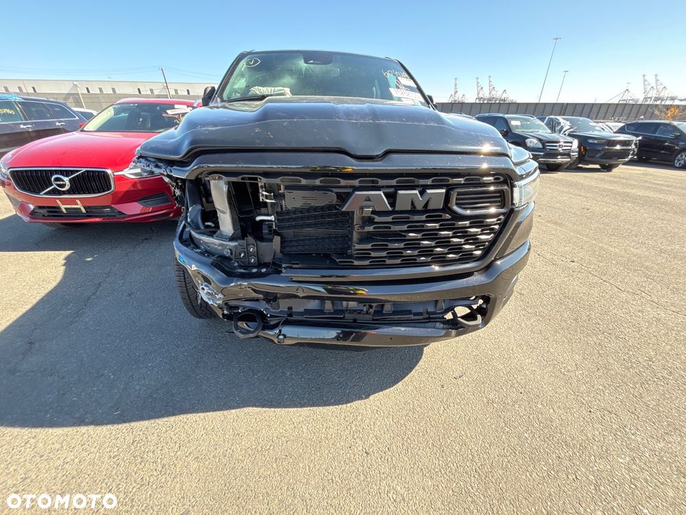 RAM 1500 Tradesman - 2
