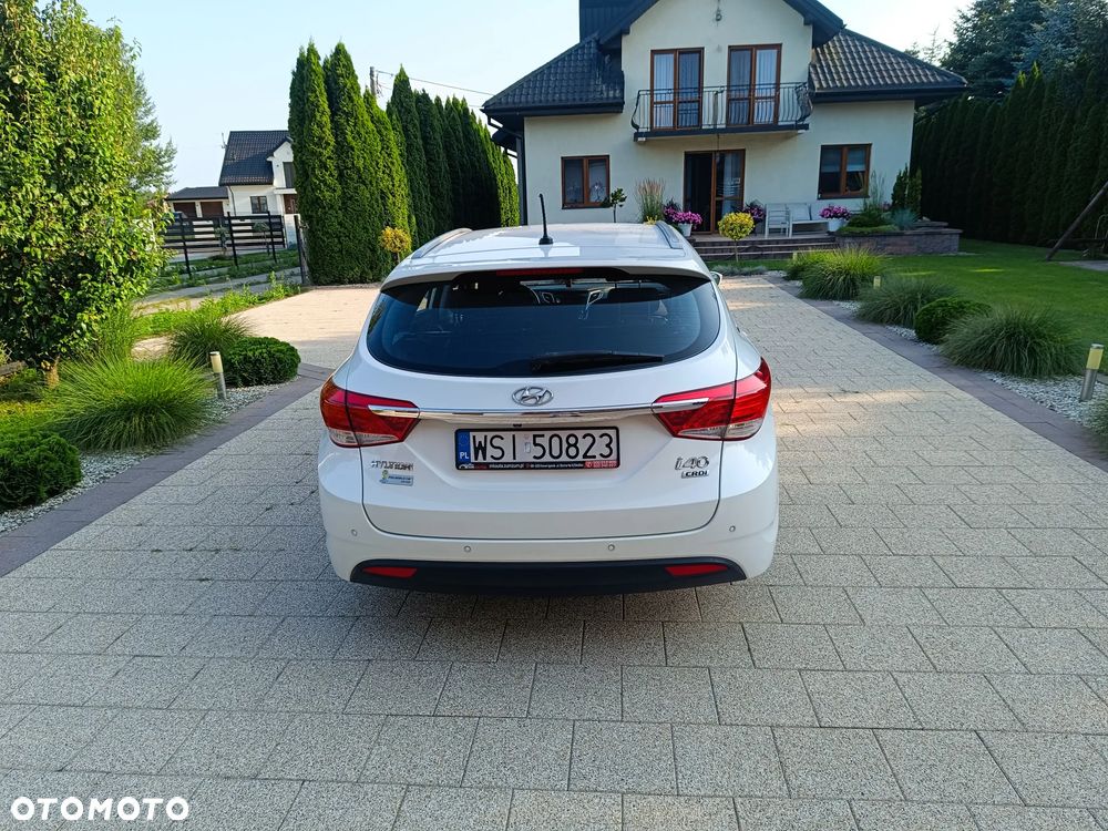 Hyundai i40 i40cw 1.7 CRDi Fifa World Cup Edition - 6