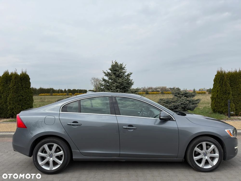 Volvo S60 2.5 T5 AWD - 11