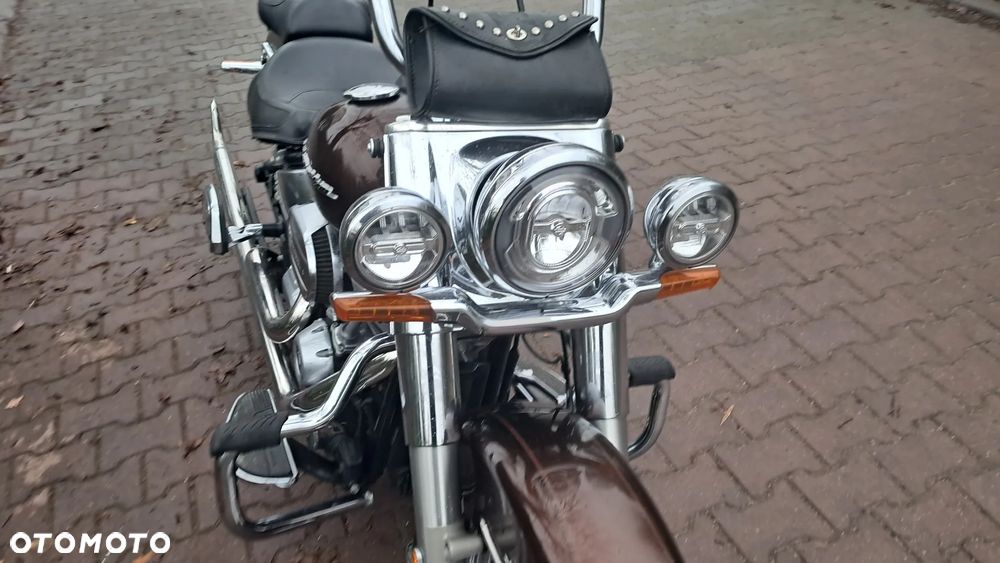 Harley-Davidson Softail Deluxe - 10