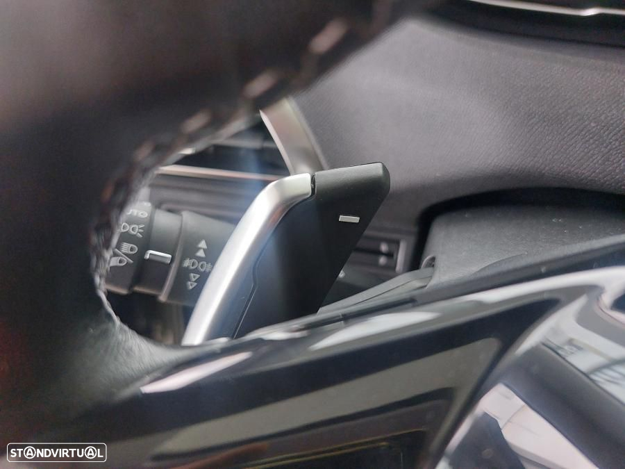 Peugeot 5008 1.5 BlueHDi Allure EAT8 - 40