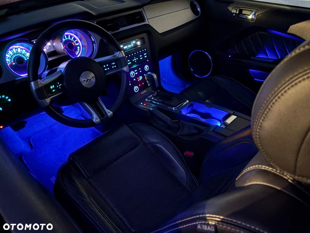 Ford Mustang 3.7 V6 Premium - 9