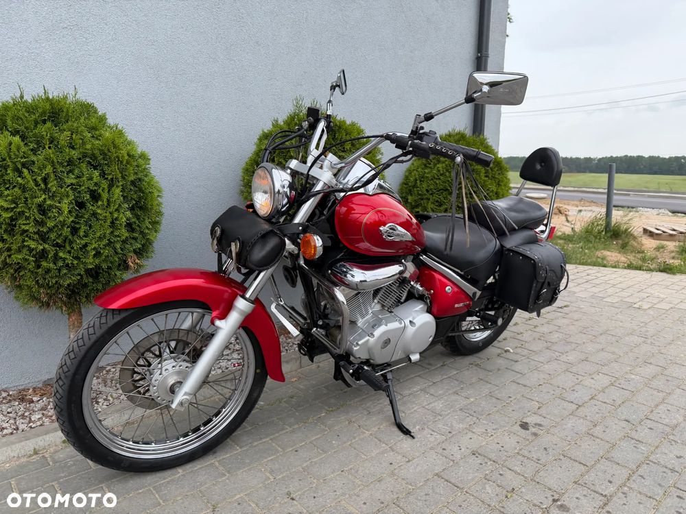 Suzuki Intruder - 38
