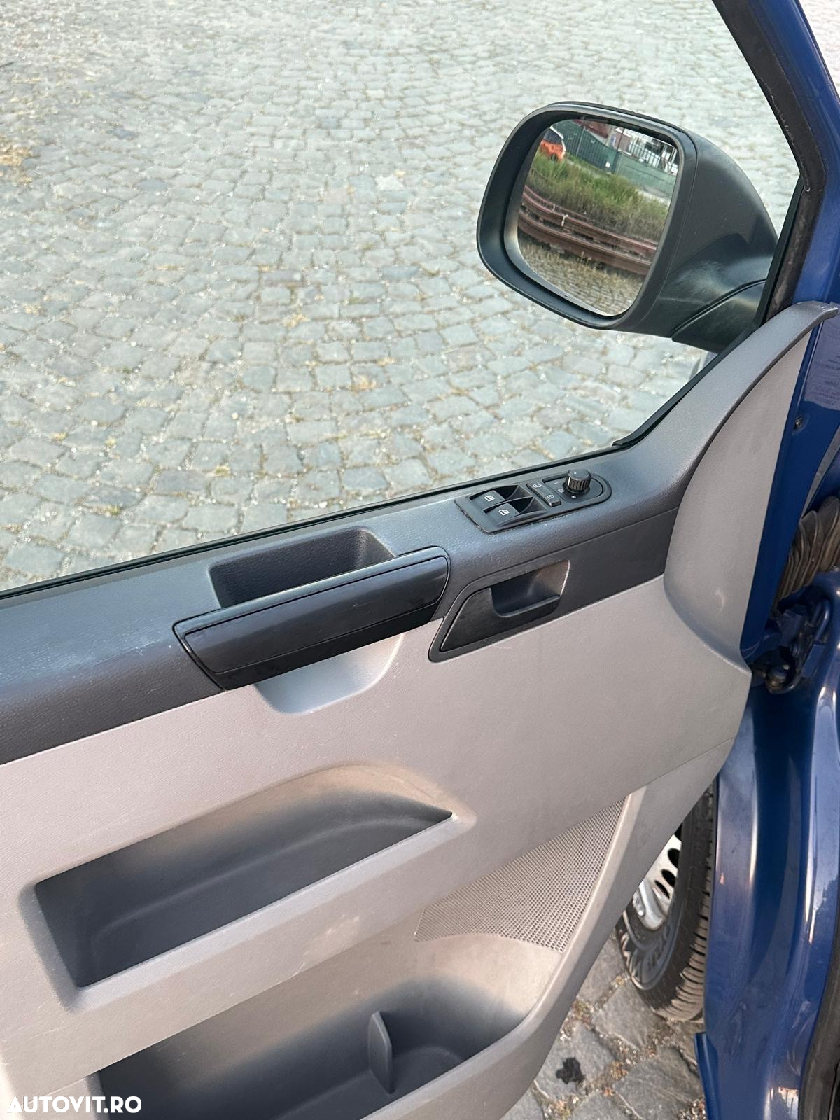 Volkswagen T5 - 9