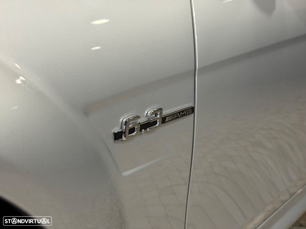 Mercedes-Benz C 63 AMG Standard - 12