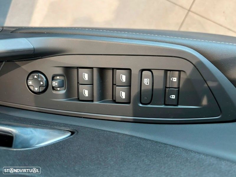 Peugeot 308 1.5 BlueHDi Allure EAT8 - 21