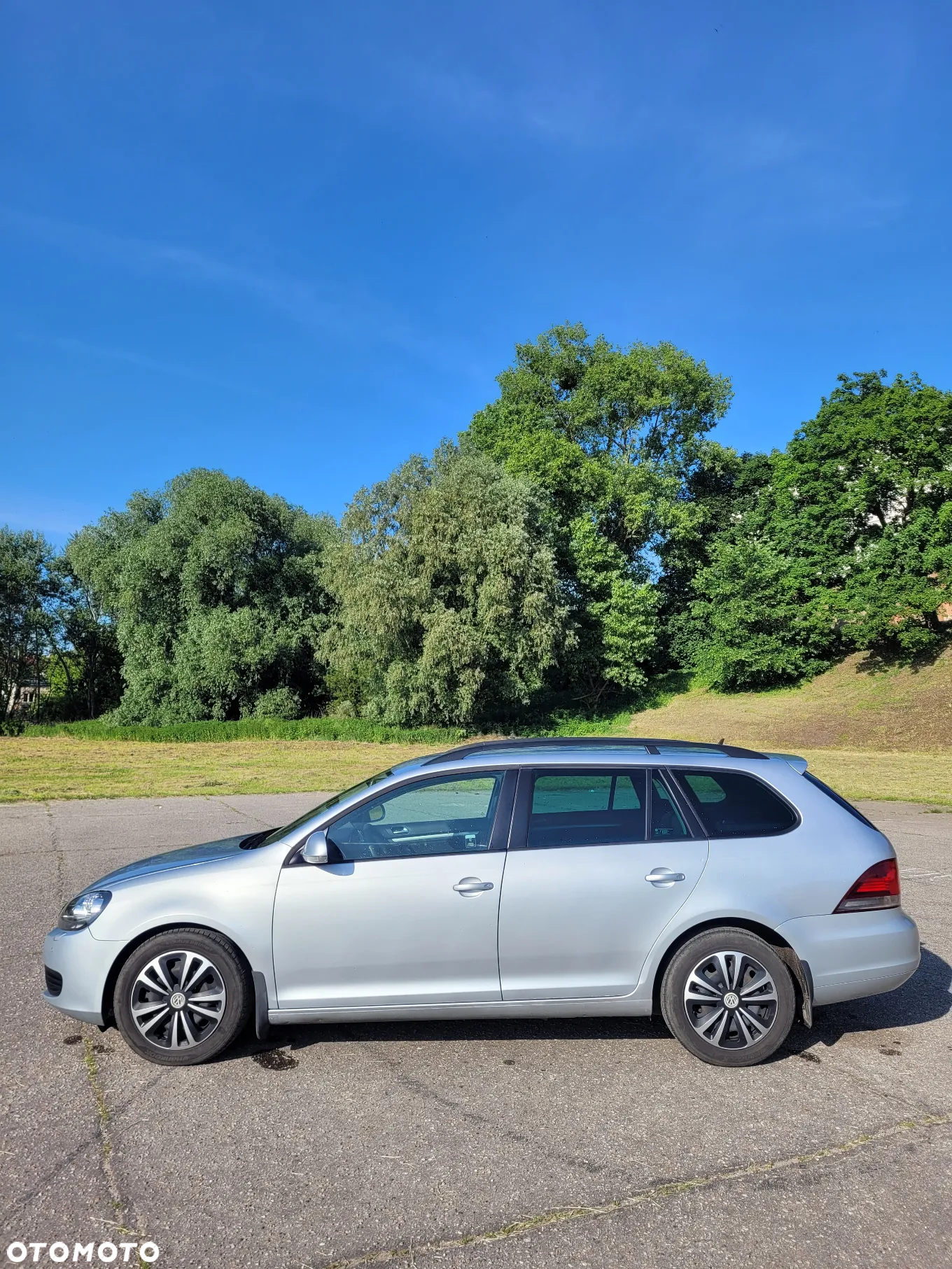 Volkswagen Golf VI 1.6 TDI Trendline - 8