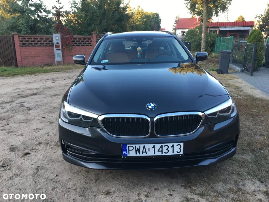 BMW Seria 5 520d Luxury Line sport - 9