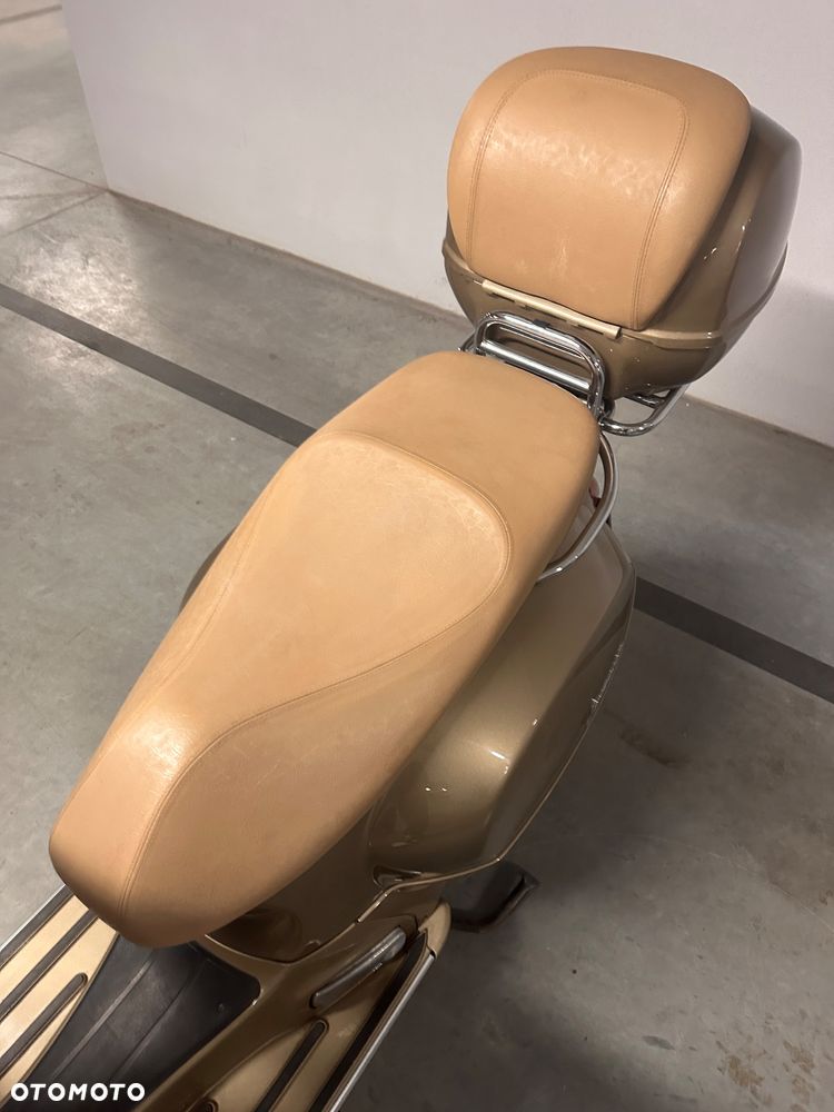 Vespa GTS - 10