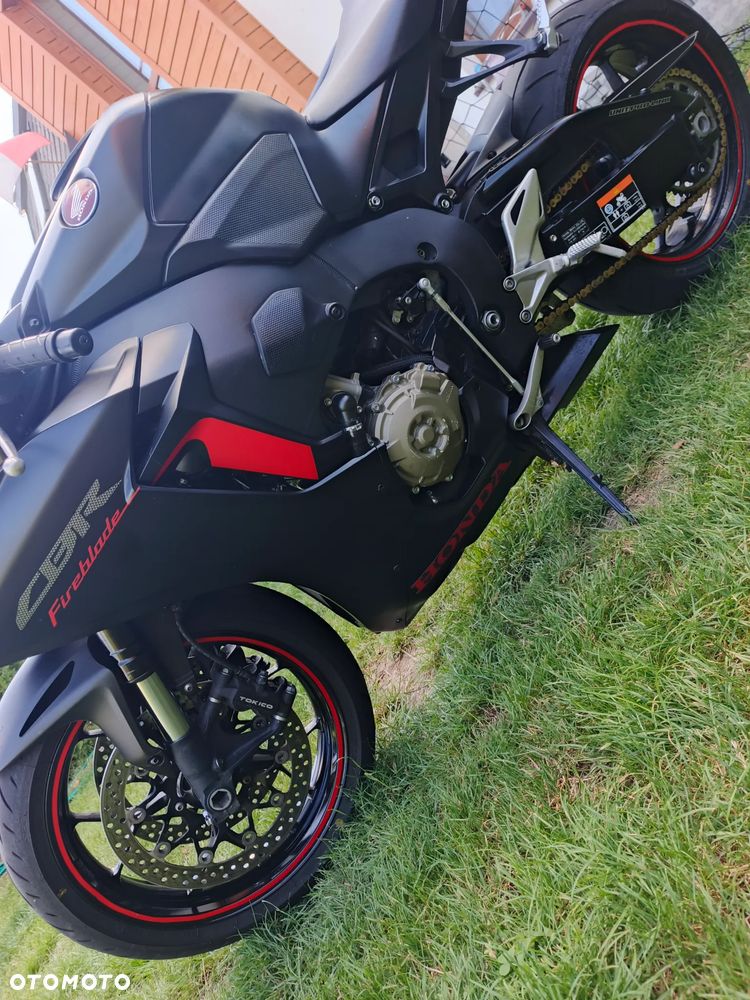 Honda CBR - 14