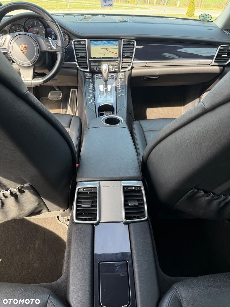 Porsche Panamera Platinum Edition - 18