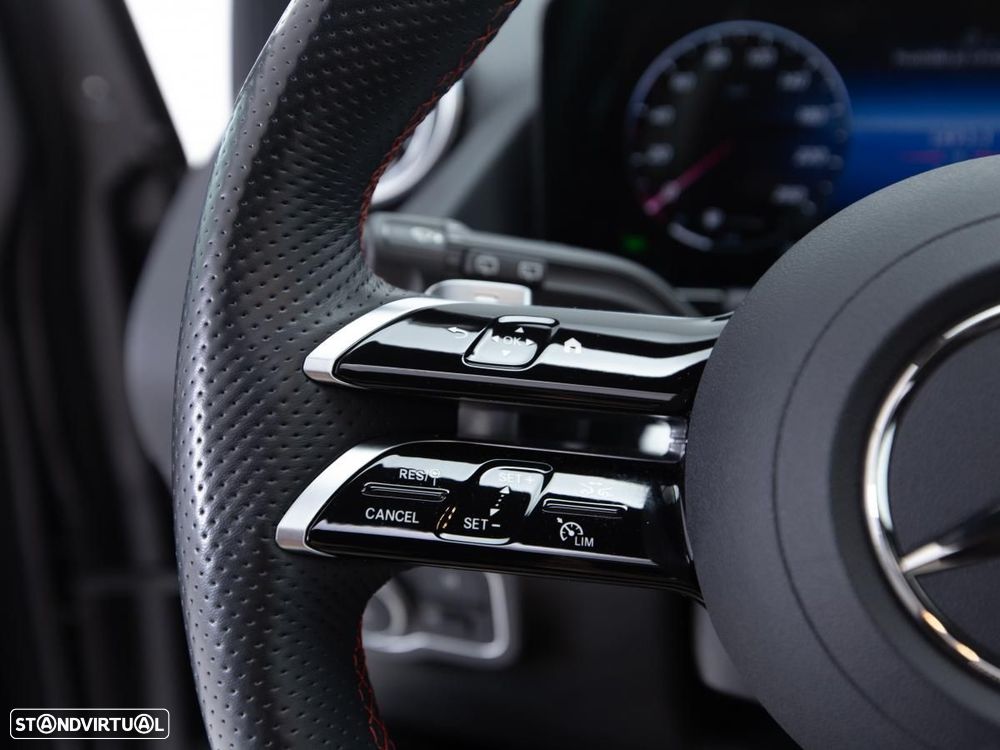 Mercedes-Benz B 250 e AMG Line - 22