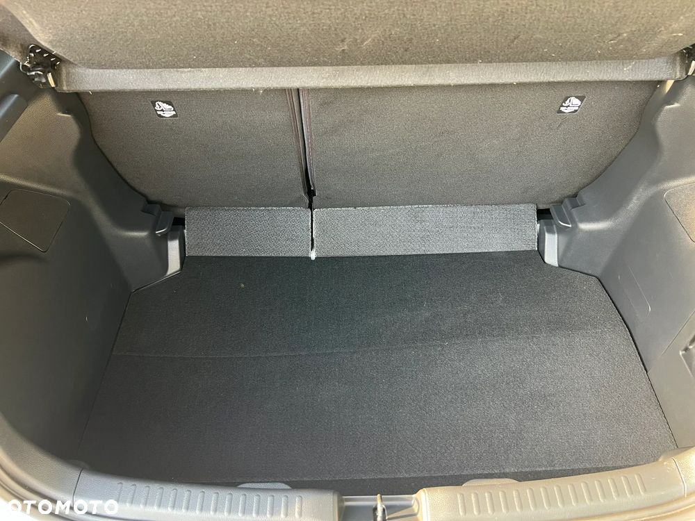 Toyota Yaris - 9