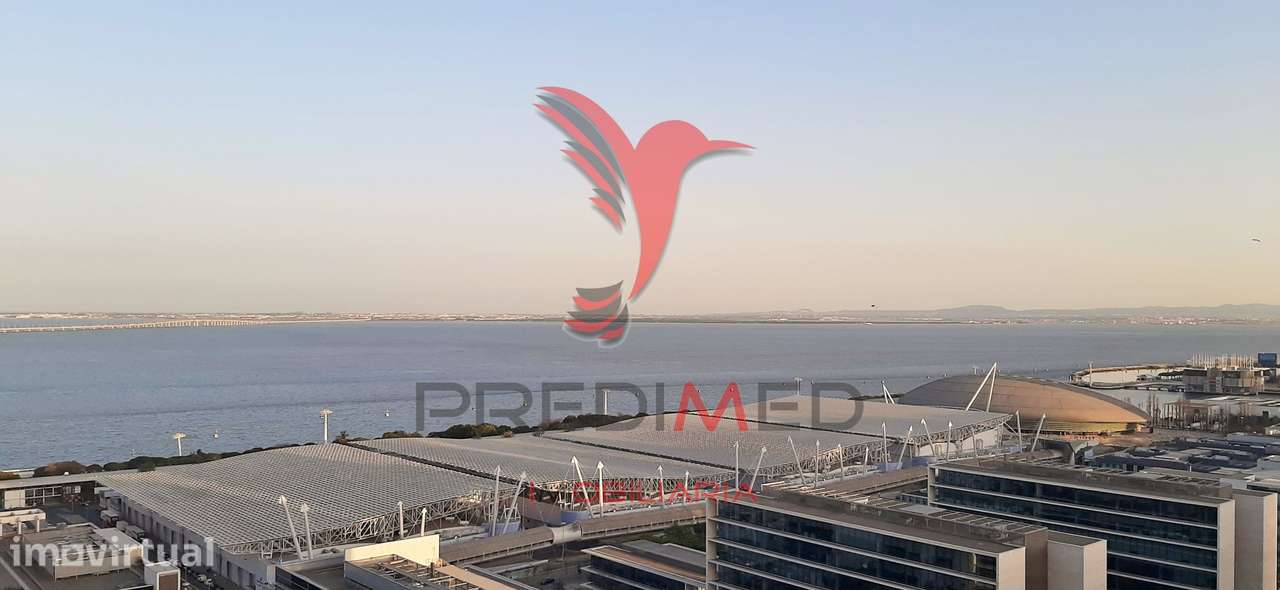 Requintado T2 com vistas deslumbrantes sobre o rio Tejo - Grande imagem: 4/25