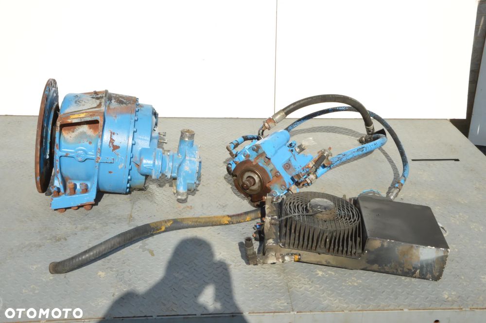 napęd betoniarki betonomieszarki motoreduktor Sauer-Danfoss 513462 pompa hydrauliczna - 10