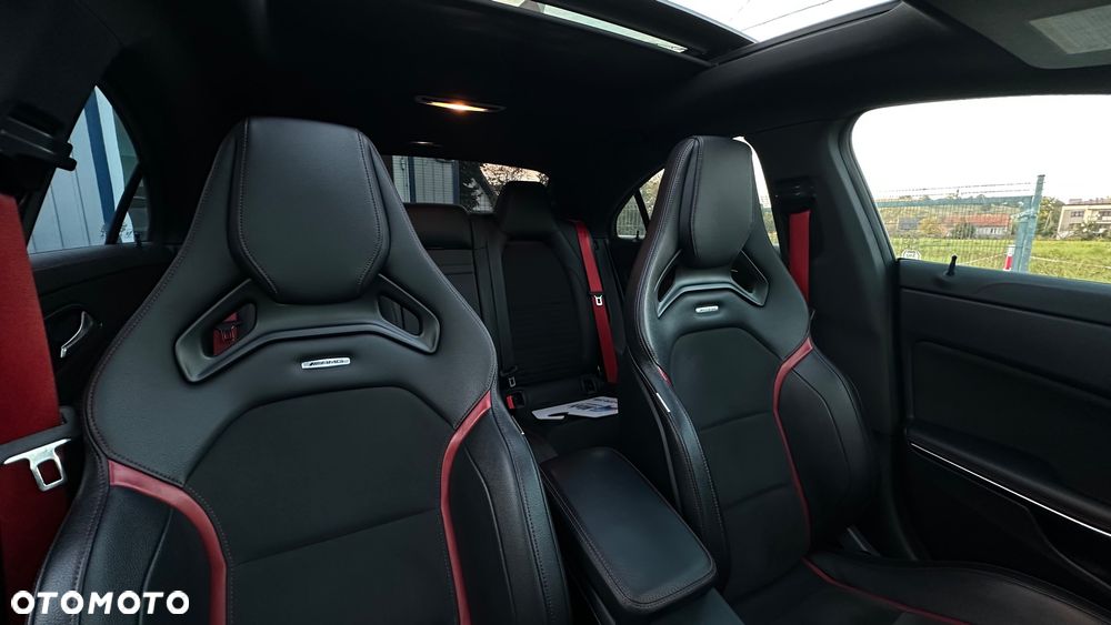 Mercedes-Benz CLA AMG 45 4-Matic - 24