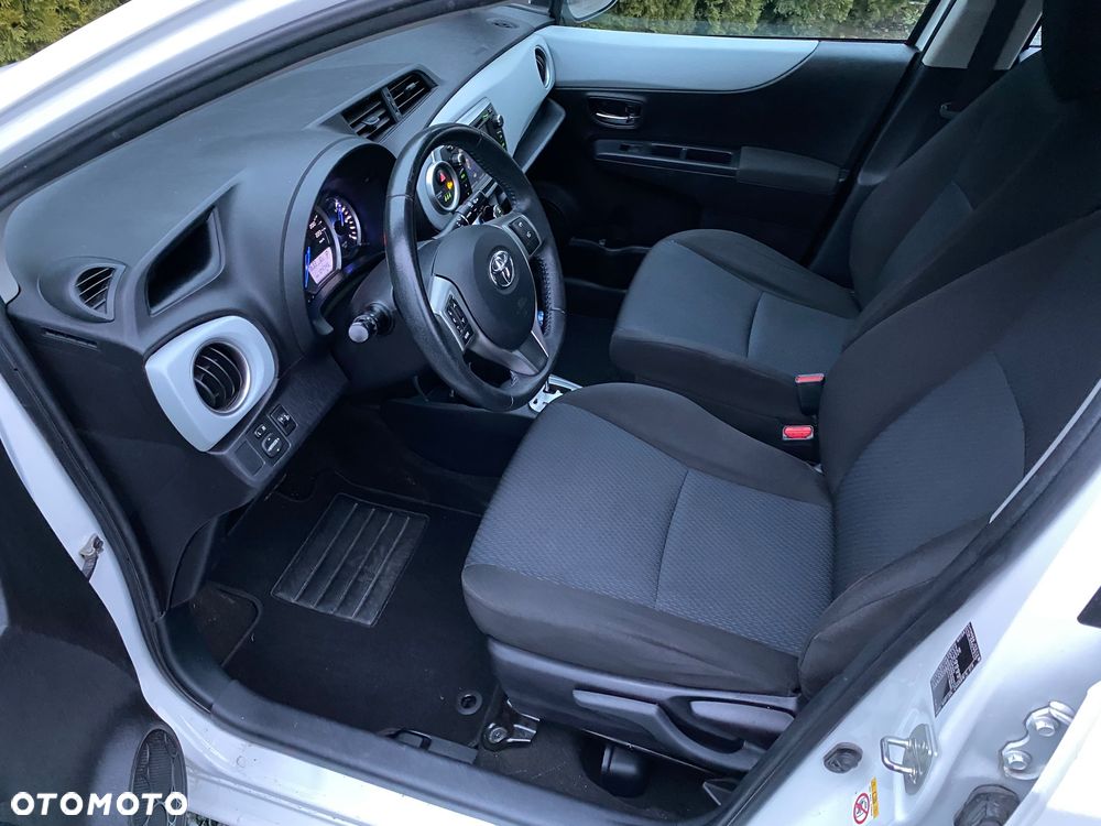 Toyota Yaris - 5