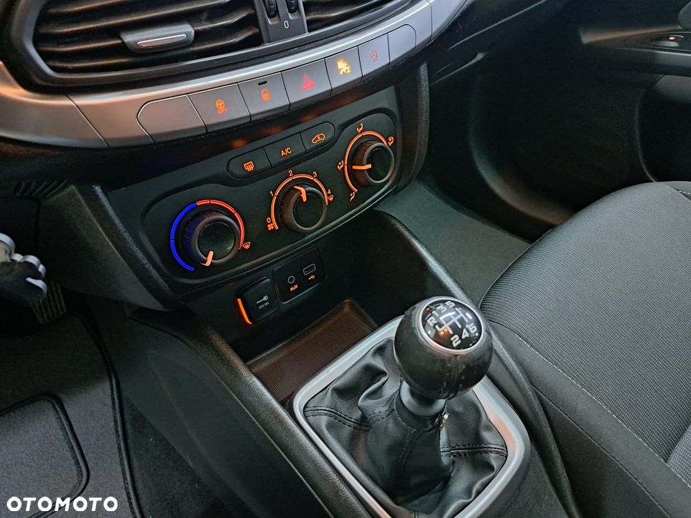 Fiat Tipo 1.4 T-Jet Lounge - 25