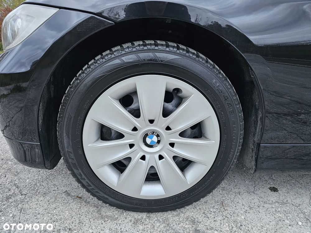 BMW Seria 3 318i - 12