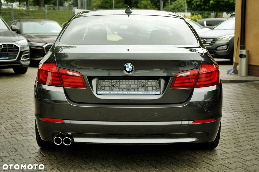 BMW Seria 5 525d - 5