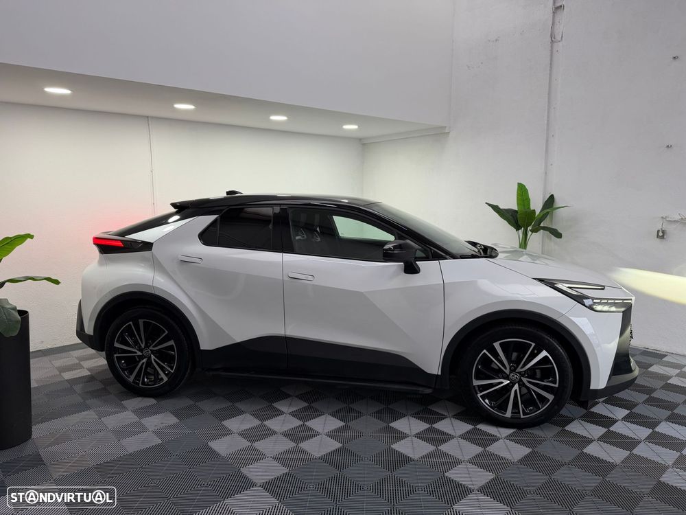 Toyota C-HR 1.8 Hybrid Square Collection - 2