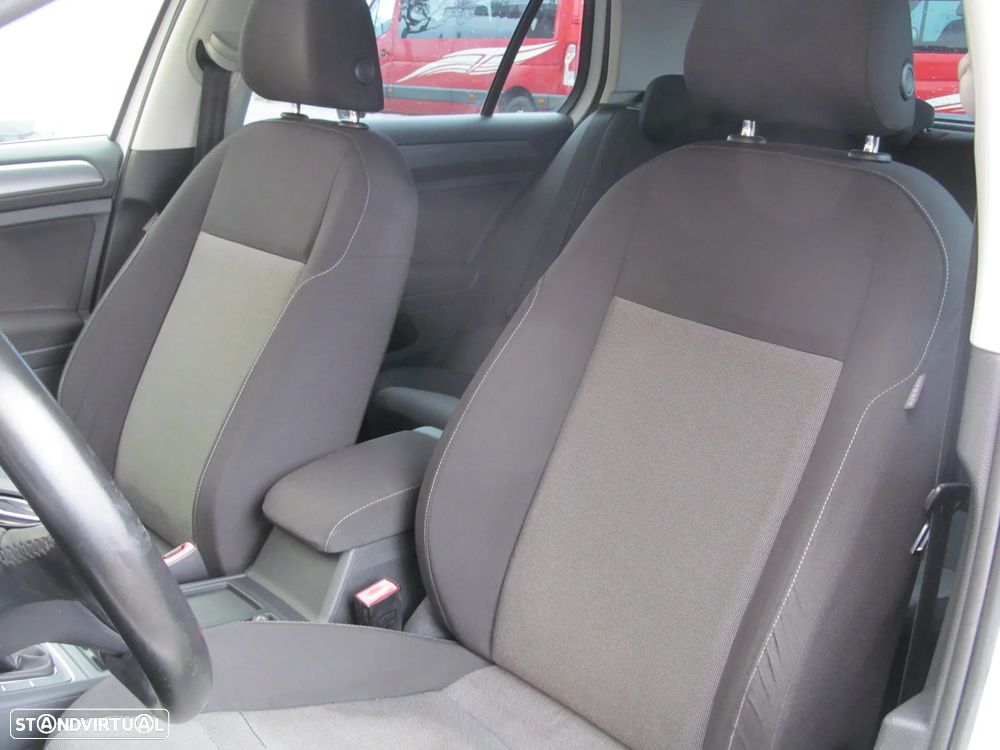 VW Golf 1.6 TDi Trendline - 6