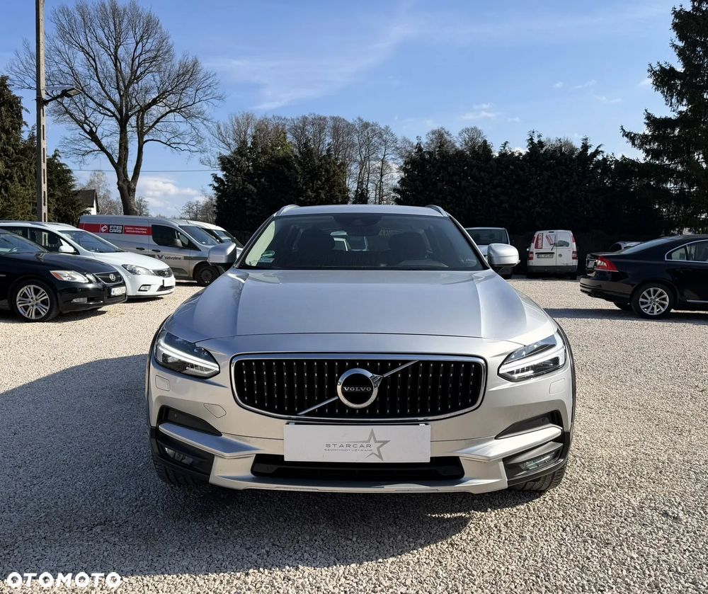 Volvo V90 Cross Country D5 AWD Pro - 2