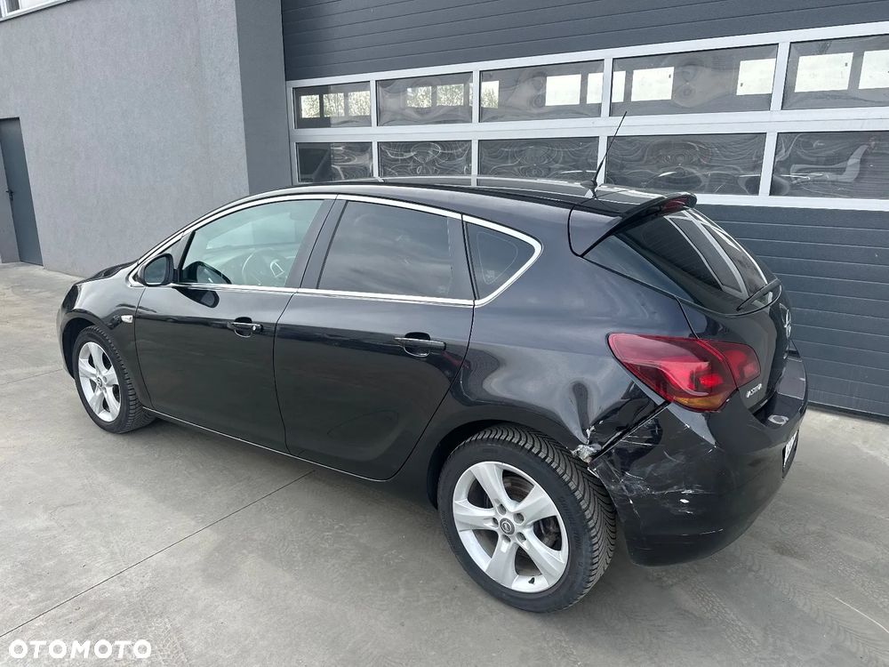 Opel Astra - 4