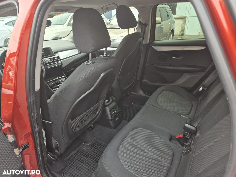 BMW Seria 2 218d Aut. Advantage - 11