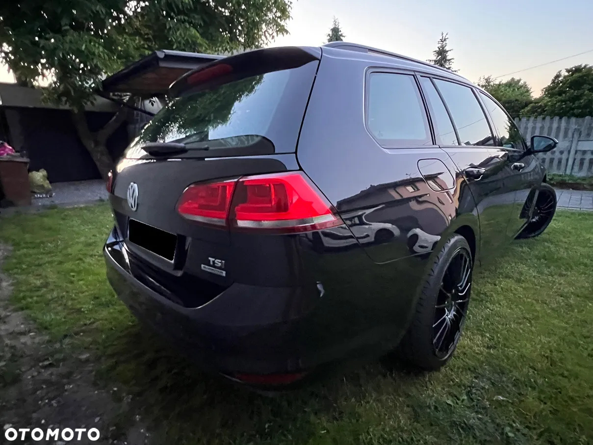 Volkswagen Golf - 6