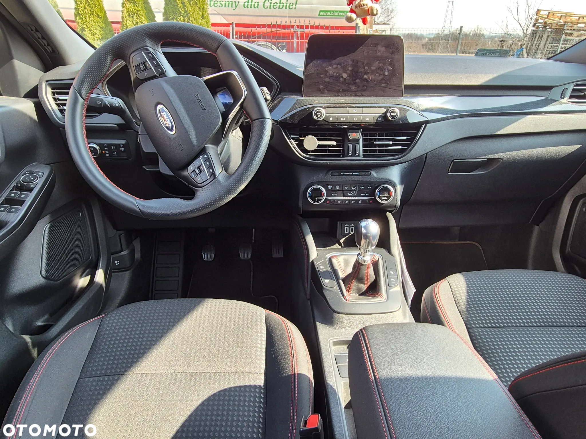 Ford Kuga 1.5 EcoBoost FWD ST-Line - 12