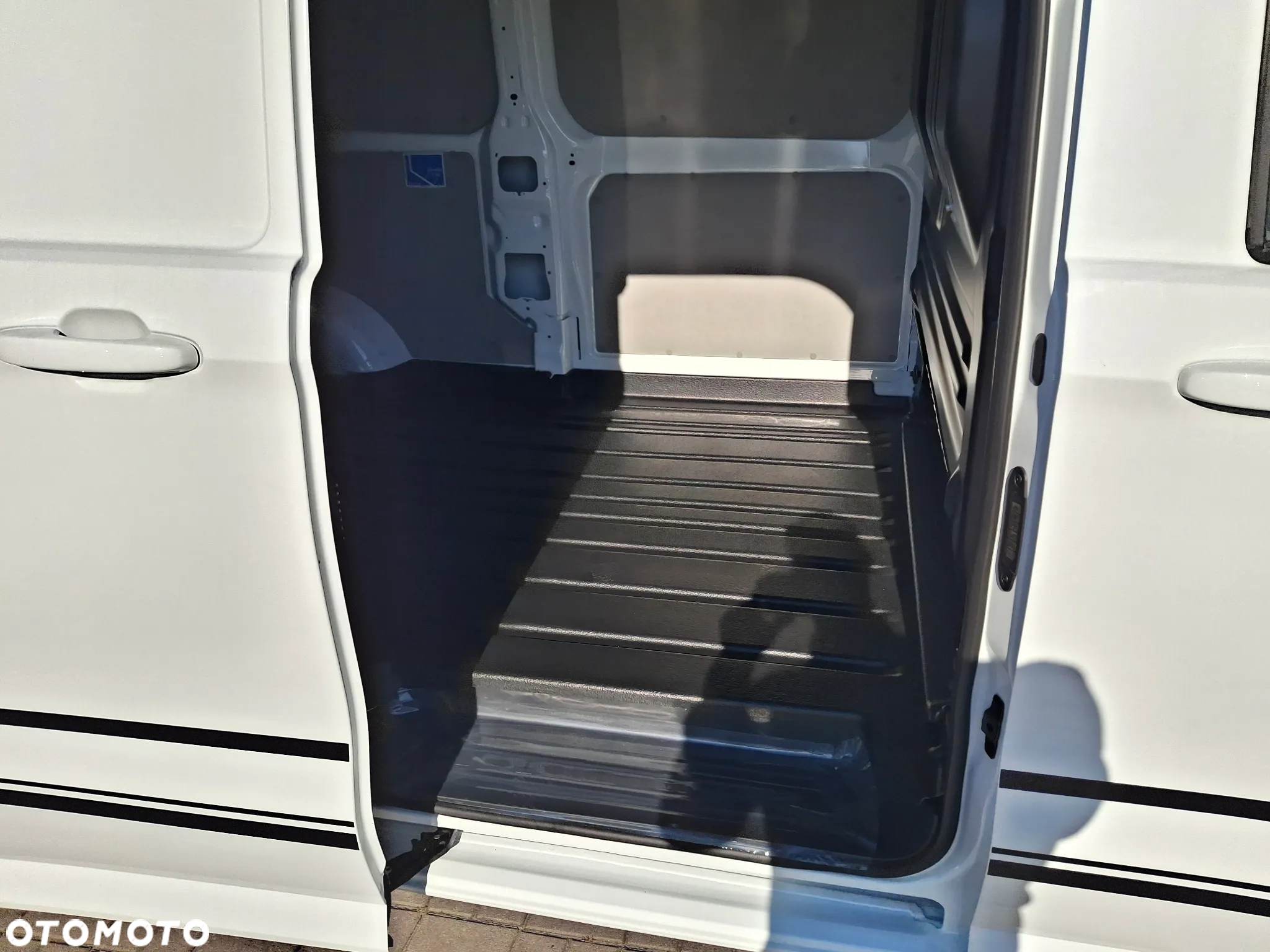 Volkswagen Transporter - 32